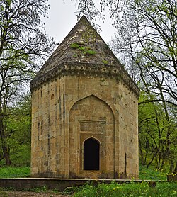 Shayx Badriddin maqbarasi
