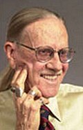 Nobel mukofoti laureati Vernon Smit, BS 1949 yil