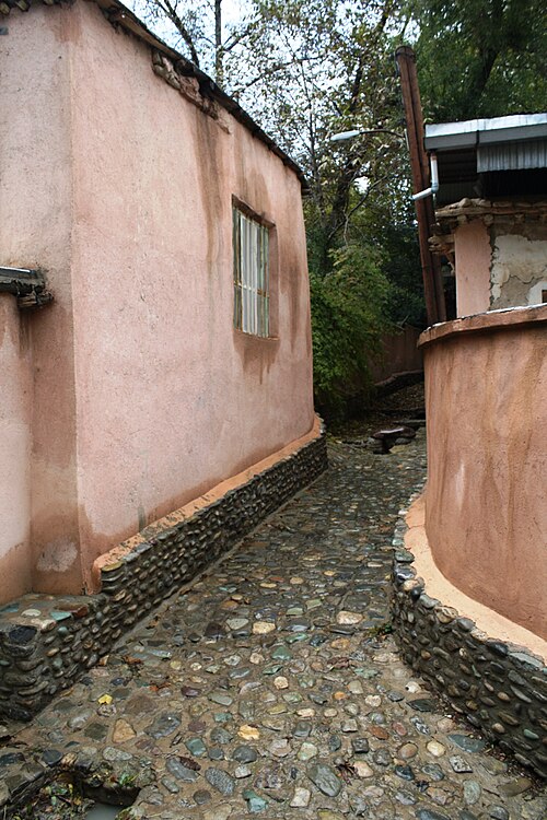 Fayl:Vardeh village- Rural House.jpeg