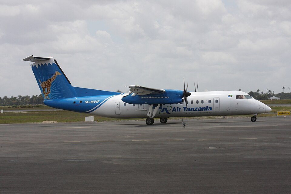 Fayl:Air Tanzania Dash 8.jpg