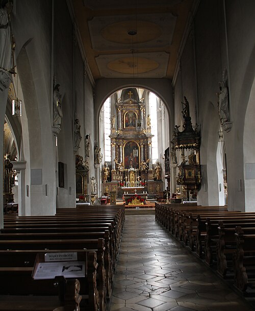 Fayl:Forchheim-St Martin-06-Mittelschiff-2015-gje.jpg