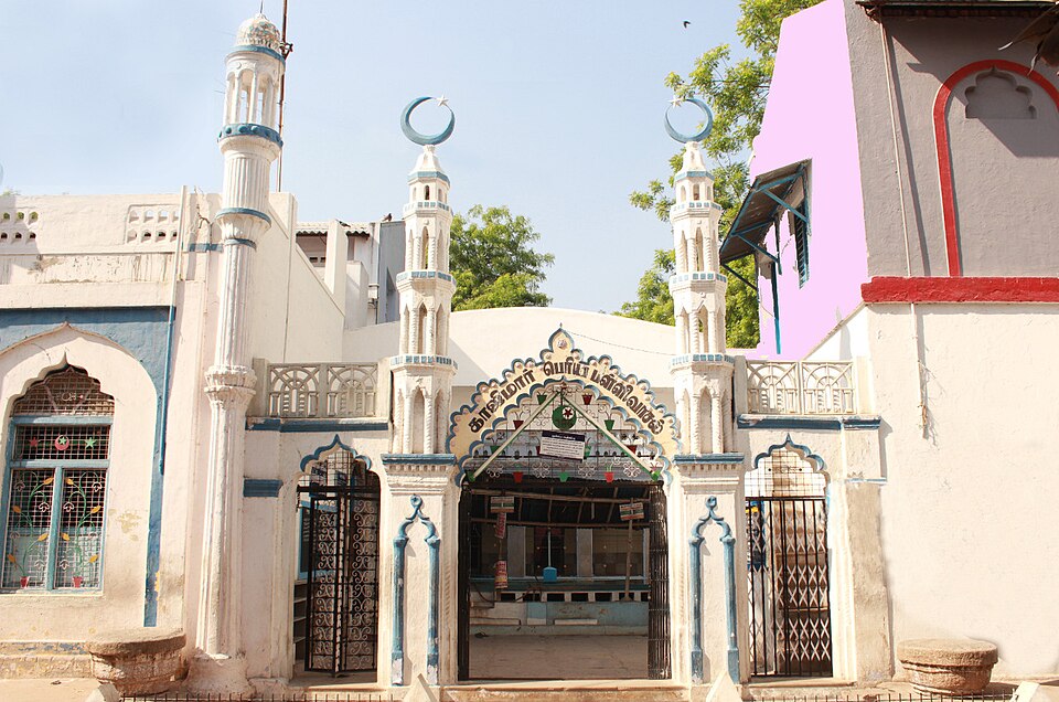 Fayl:Kazimarbigmosque.JPG
