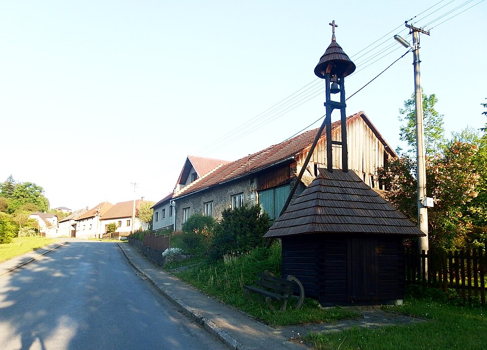 Fayl:Podolí (VS), zvonice (2).jpg