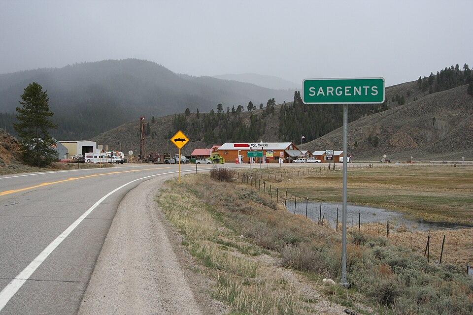 Fayl:Sargents, Colorado.JPG