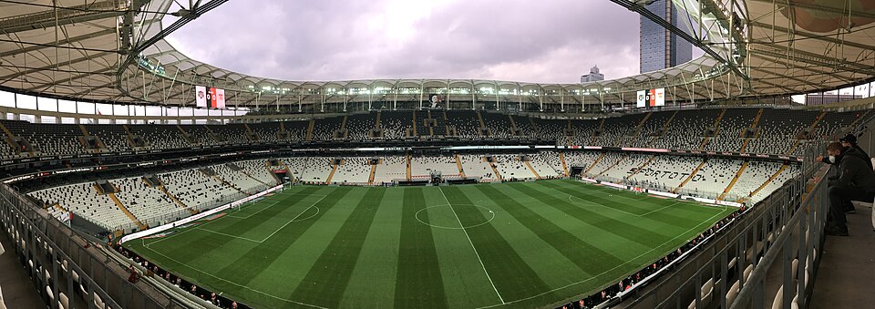 Fayl:Vodafone Park Panorama.jpg