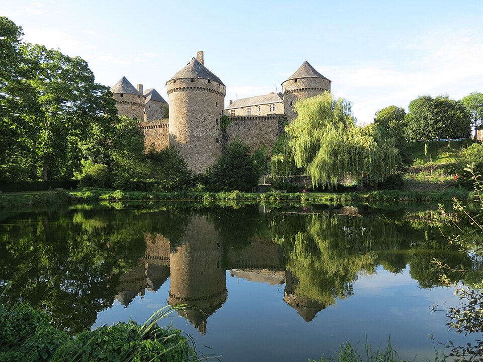 Fayl:Château de Lassay 13.JPG