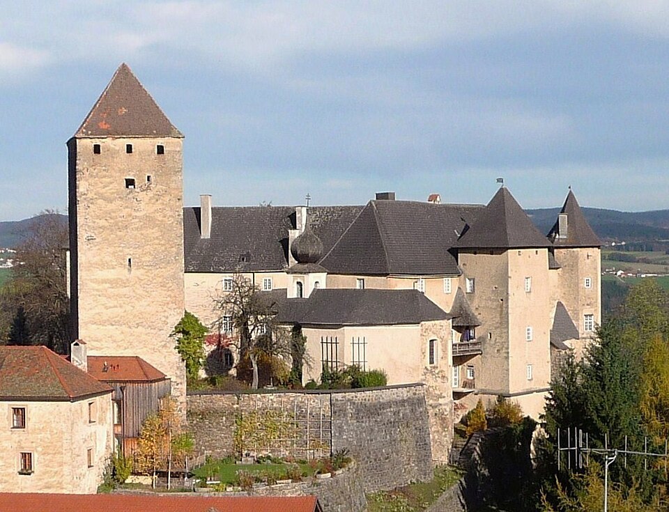 Fayl:Burg Vichtenstein.JPG