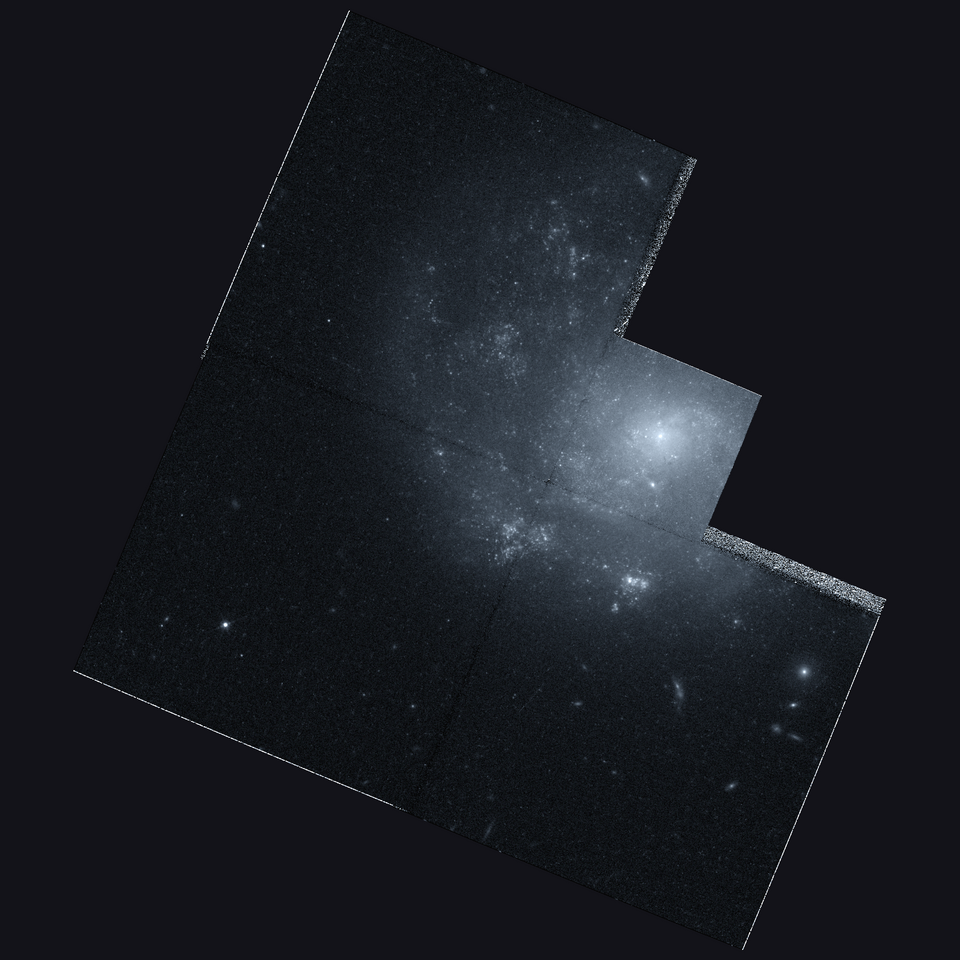 Fayl:NGC 4775 hst 08599 814.png