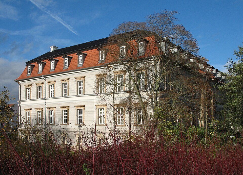 Fayl:Neustadt Glewe new castle.jpg