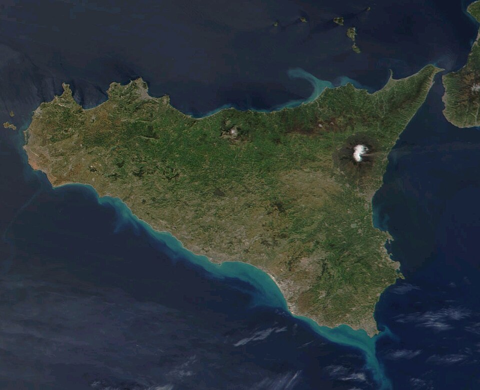 Fayl:Satellite image Sicily.jpg