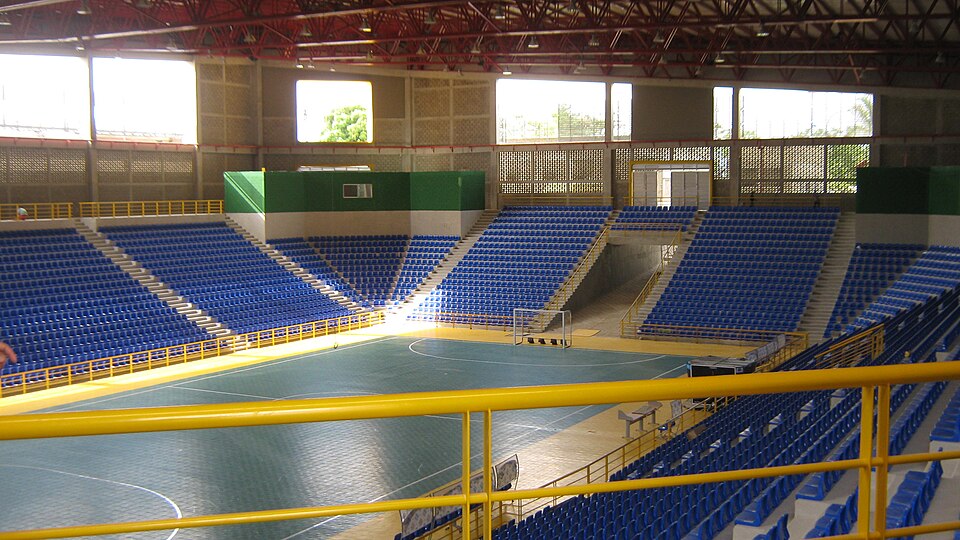 Fayl:Coliseo Bicentenario de Bucaramanga.jpg