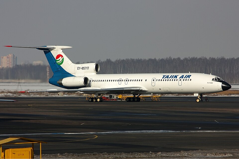 Fayl:Tajik Air Tupolev Tu-154M Dvurekov.jpg