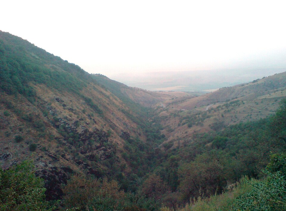 Fayl:Gorge of Karankulsay.JPG
