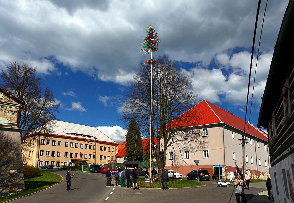 Fayl:Krompach náves 3.jpg