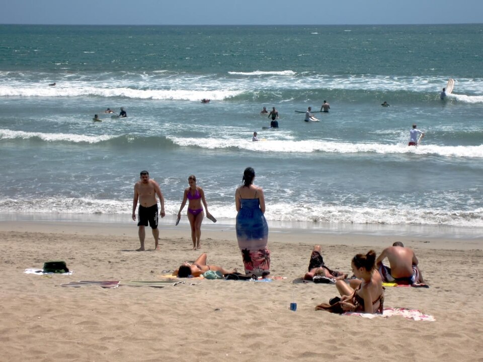 Fayl:Kuta Beach (6336847413).jpg