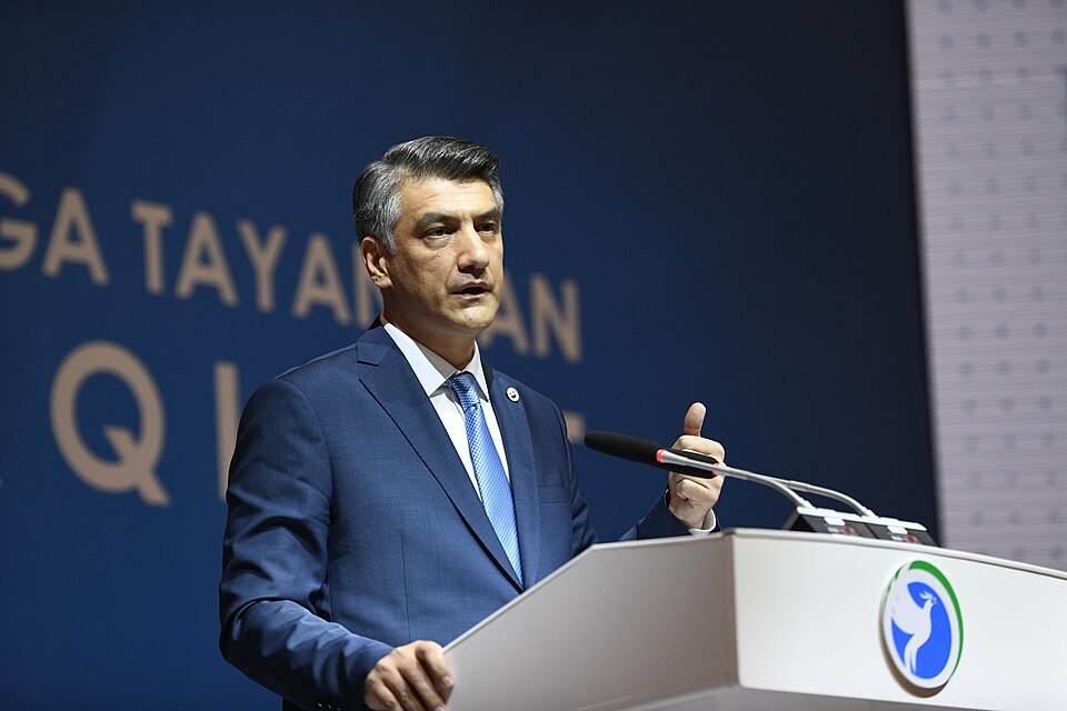 Fayl:Alisher Qodirov 6.jpg