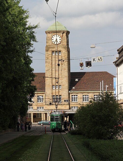 Fayl:Basel-Badischer Bahnhof-04-gje.jpg
