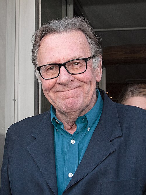 Fayl:Tom Wilkinson TIFF 2016.jpg