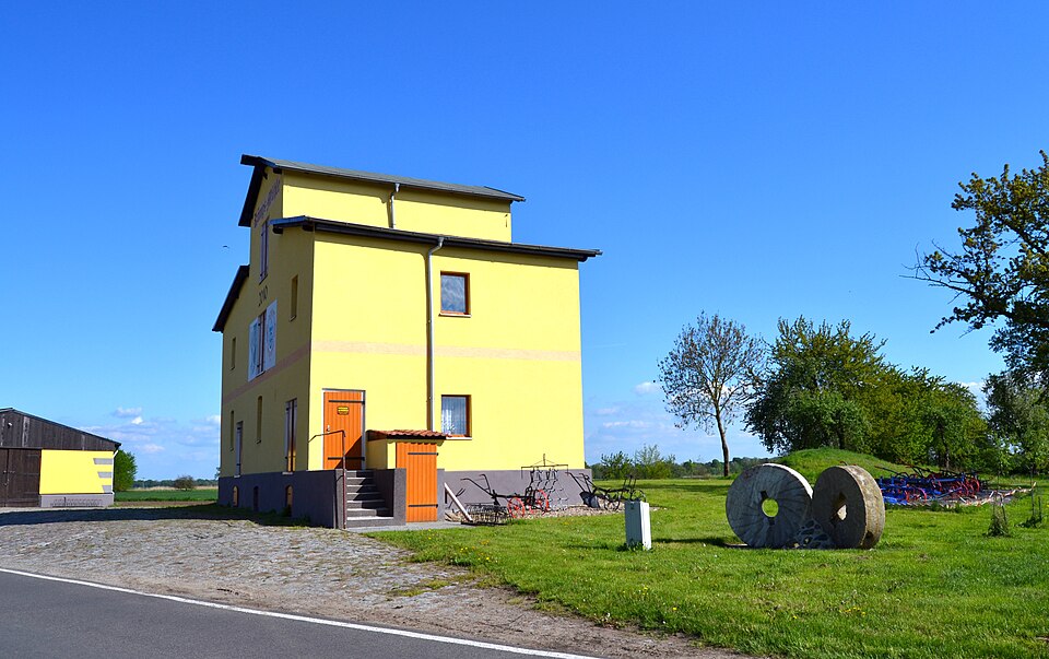 Fayl:Zechin - Königs-Mühle 3.jpg