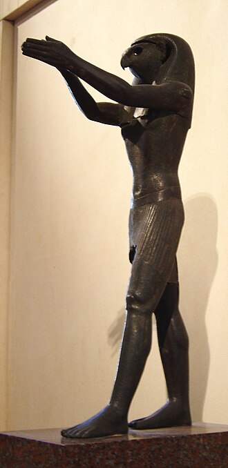 Fayl:Louvre Egyptian statue DSC00904.jpg