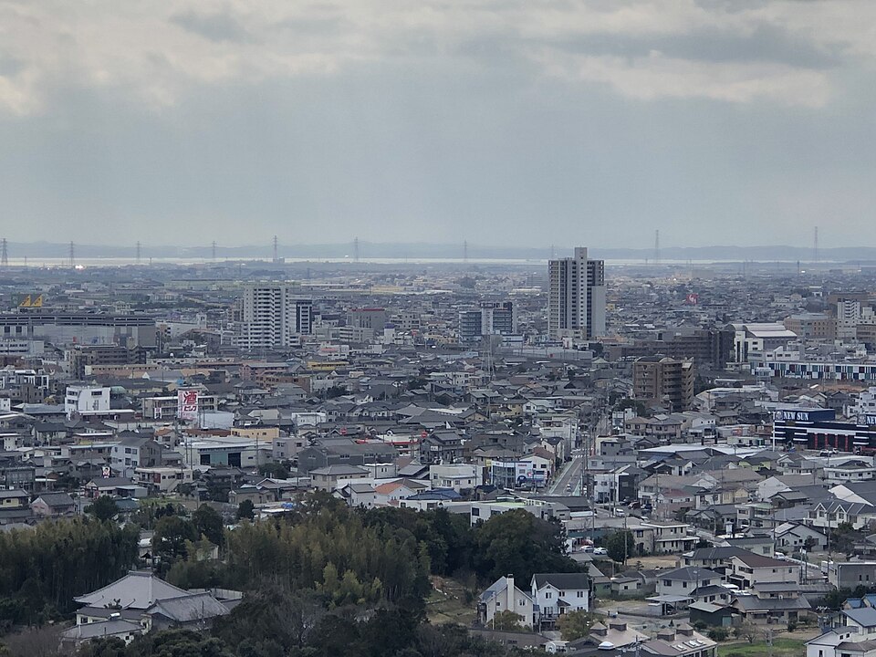 Fayl:NishioCitySkyLine01.jpg