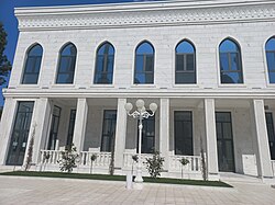 Qoʻshimcha binolar