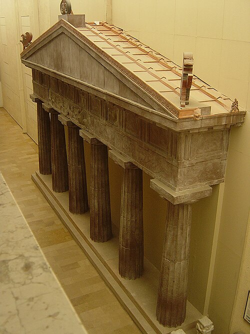 Fayl:Pediment Temple.JPG
