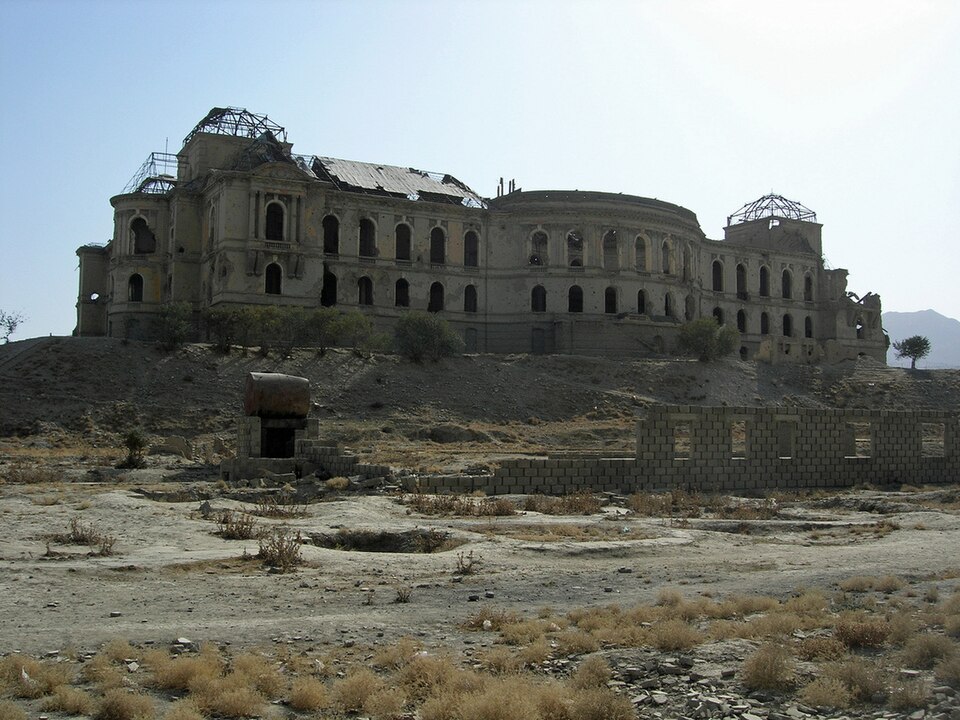 Fayl:Darul-Aman Palace 001.jpg