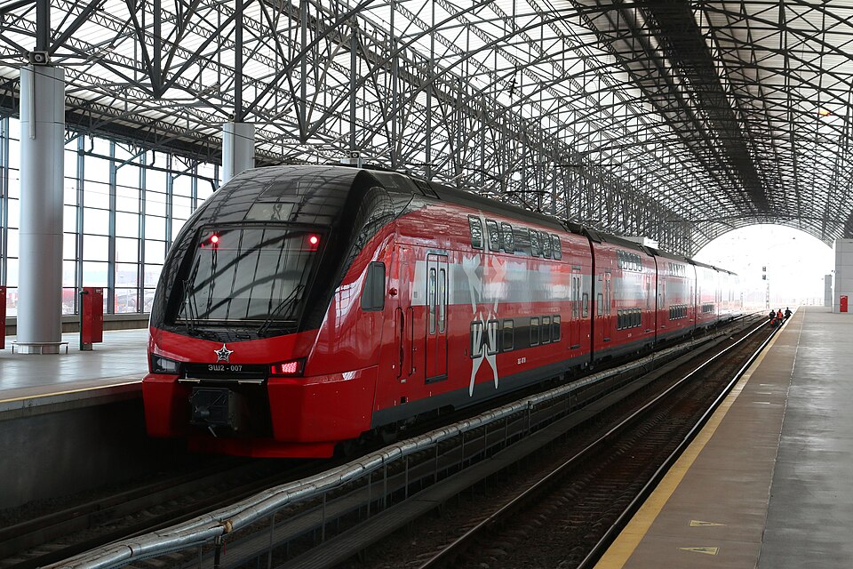 Fayl:Aeroexpress Stadler.jpg
