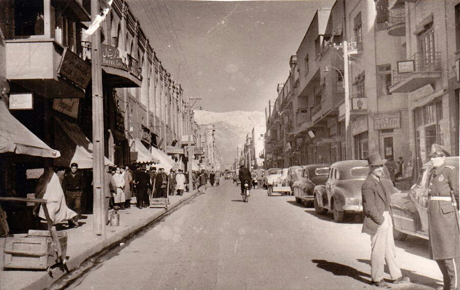 Fayl:Lalehzar-late1940s.jpg
