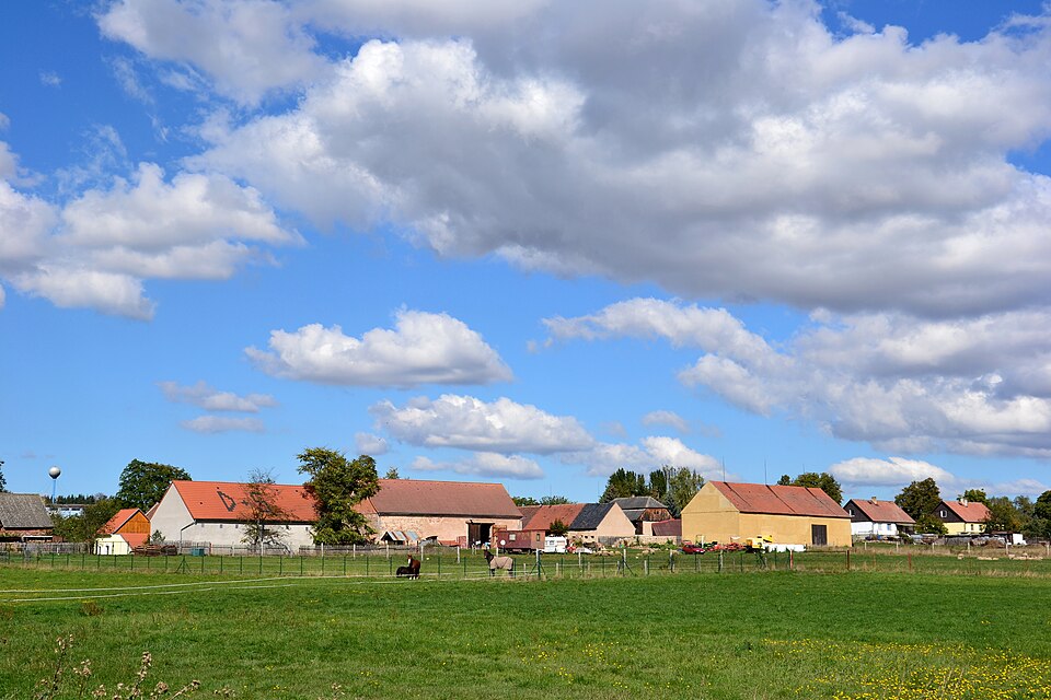 Fayl:Velká Chmelištná 2015-09-28 Od jihu.jpg