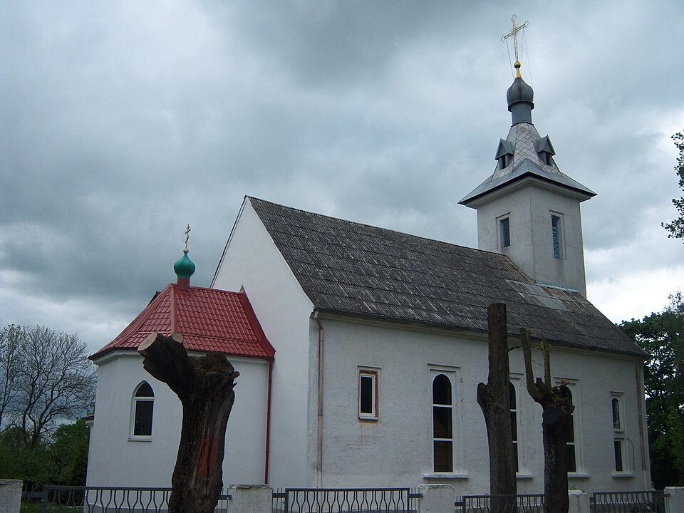 Fayl:Г. Нестеров, церковь.JPG