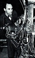 Nobel mukofoti laureati Karl Devid Anderson, BS 1927, PhD 1930, pozitron va muonning kashfiyotchisi