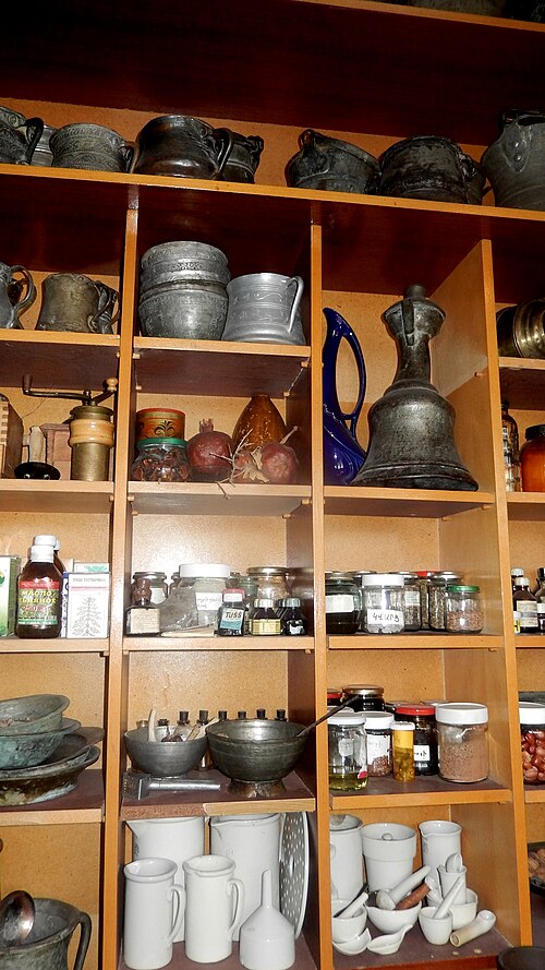 Fayl:Medical Museum (5).jpg