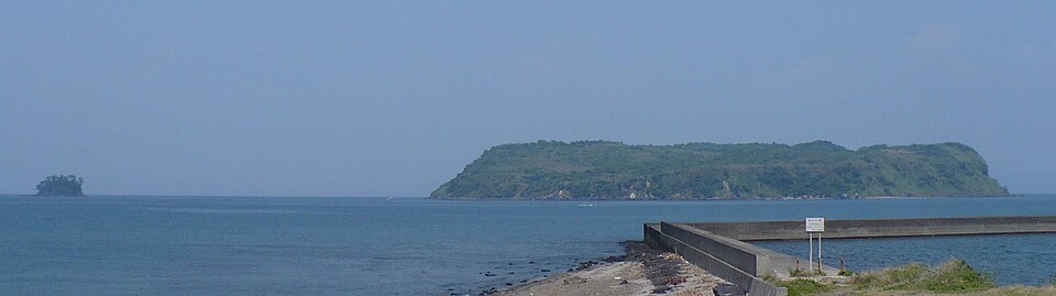 Fayl:Chiringashima island.jpg