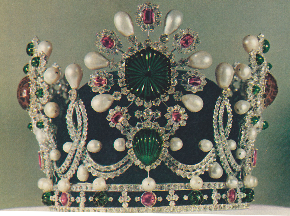 Fayl:Imperial Empress Crown 2.png