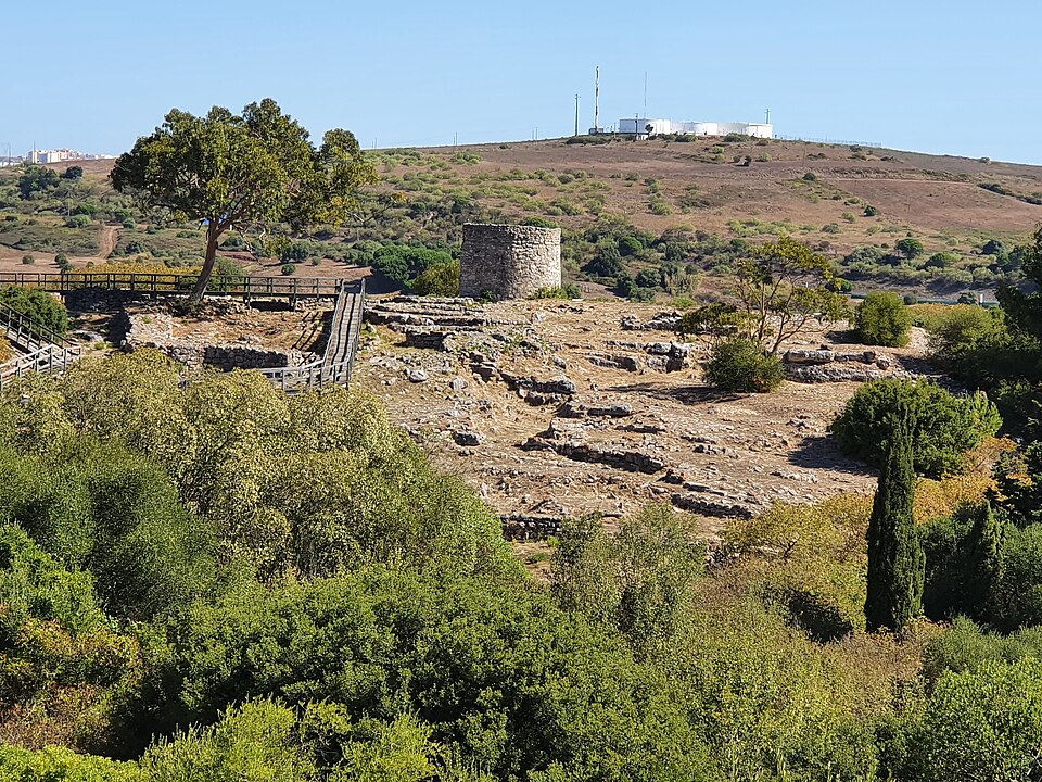 Fayl:Povoado calcolítico de Leceia 02.jpg
