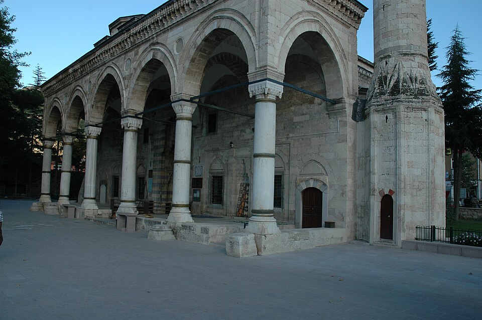 Fayl:Tokat Hatuniye Mosque 2054.jpg