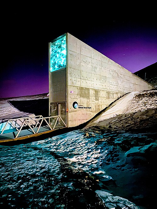 Fayl:Entrance to the Seed Vault.jpg