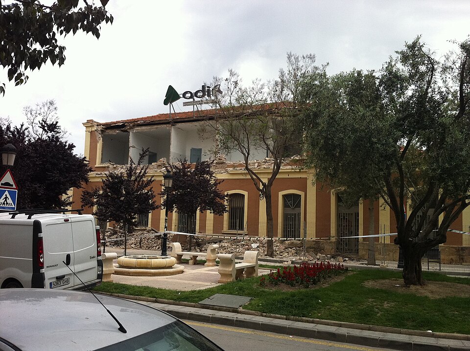 Fayl:Lorca earthquake.jpg