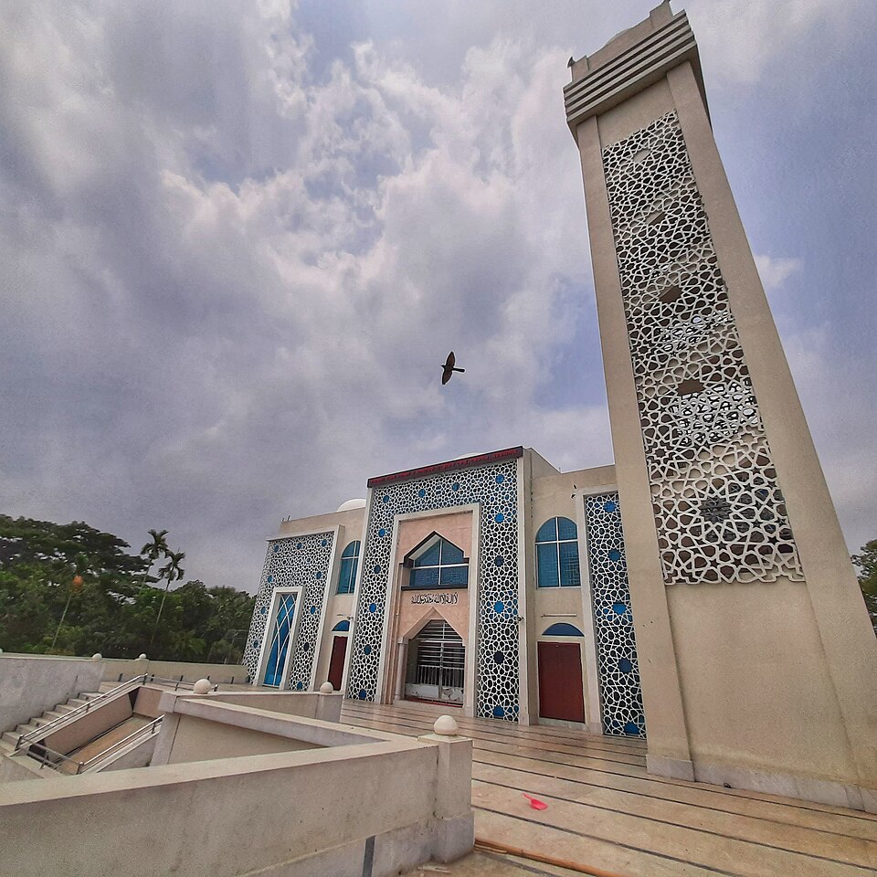 Fayl:গফরগাঁও উপজেলা মডেল মসজিদ.jpg