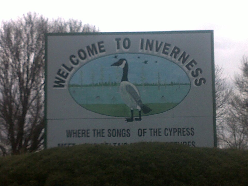 Fayl:InvernessWelcomeSign.jpg