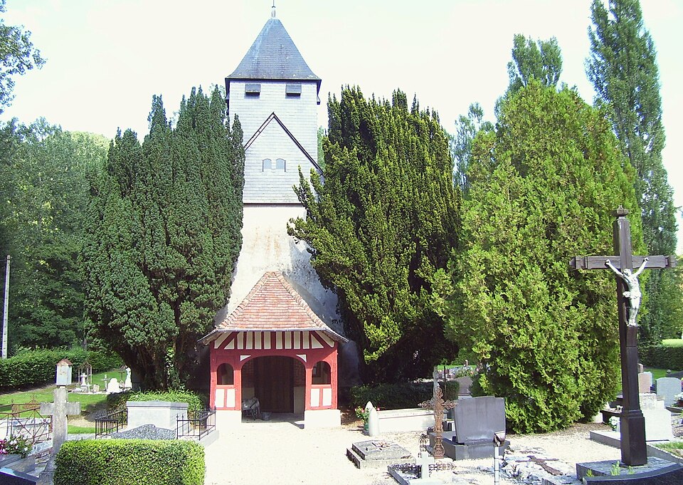 Fayl:Livet-sur-Authou église.jpg