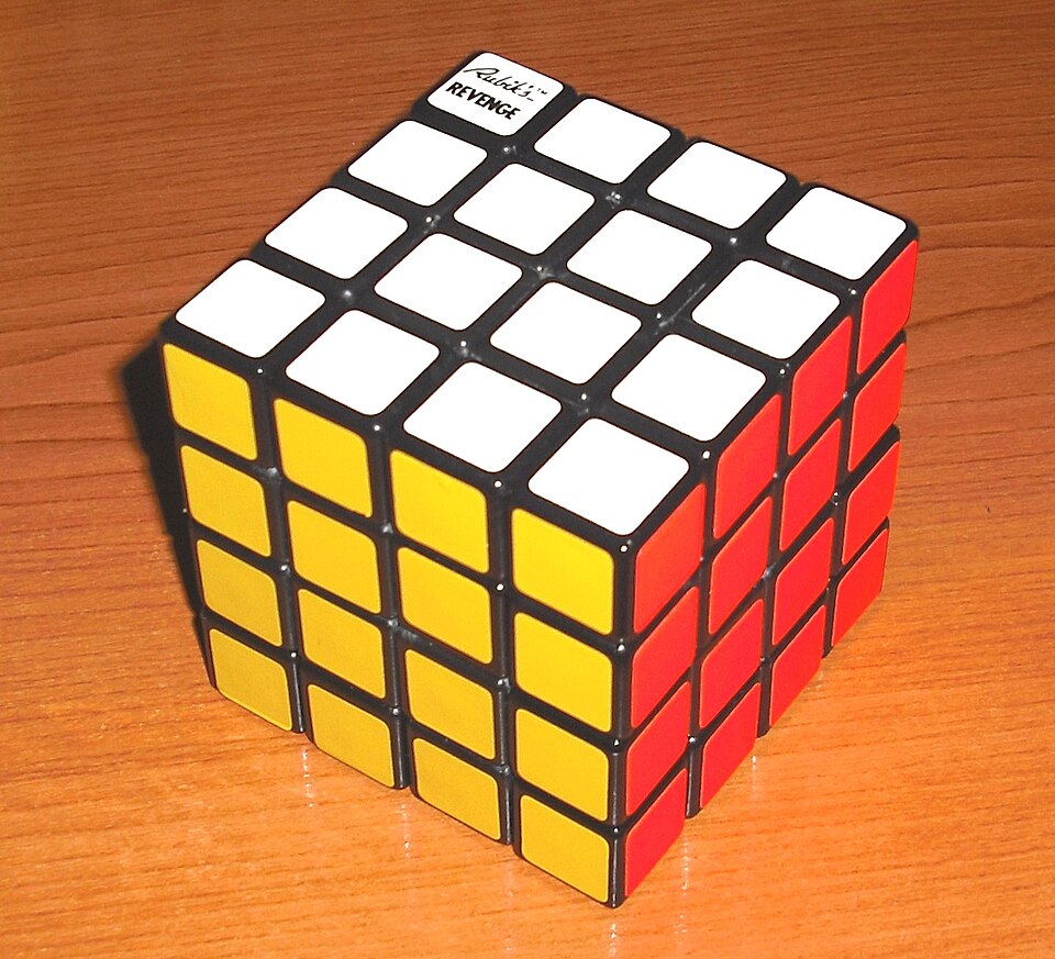 Fayl:Rubiks Revenge 1982.jpg