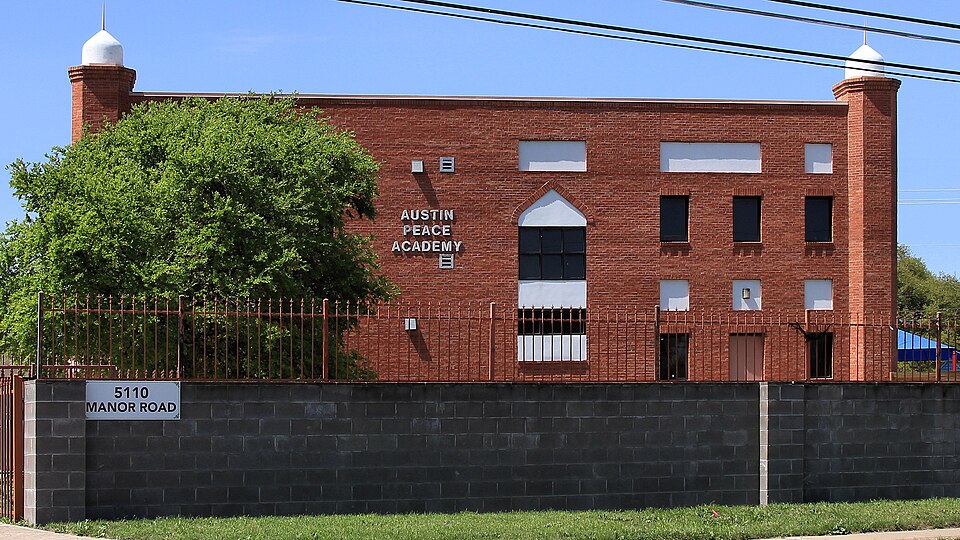 Fayl:Austin Peace Academy 2021.jpg