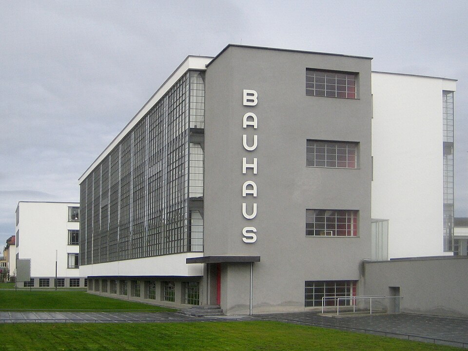 Fayl:Bauhaus08Oct09.jpg