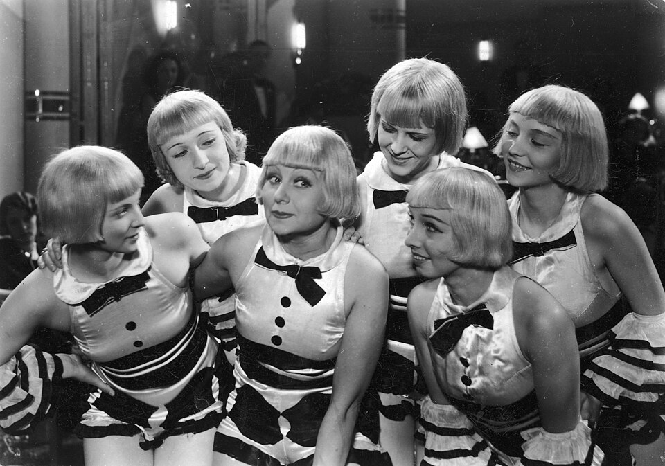 Fayl:Zabawka film 1933.jpg
