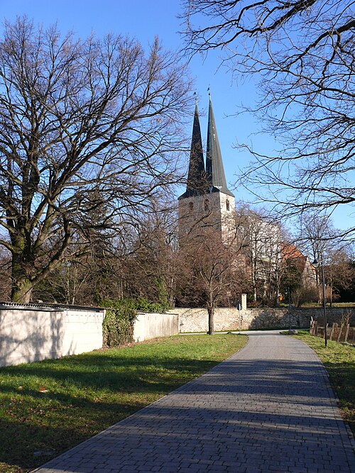 Fayl:Klosterkirche Hadmersleben.JPG