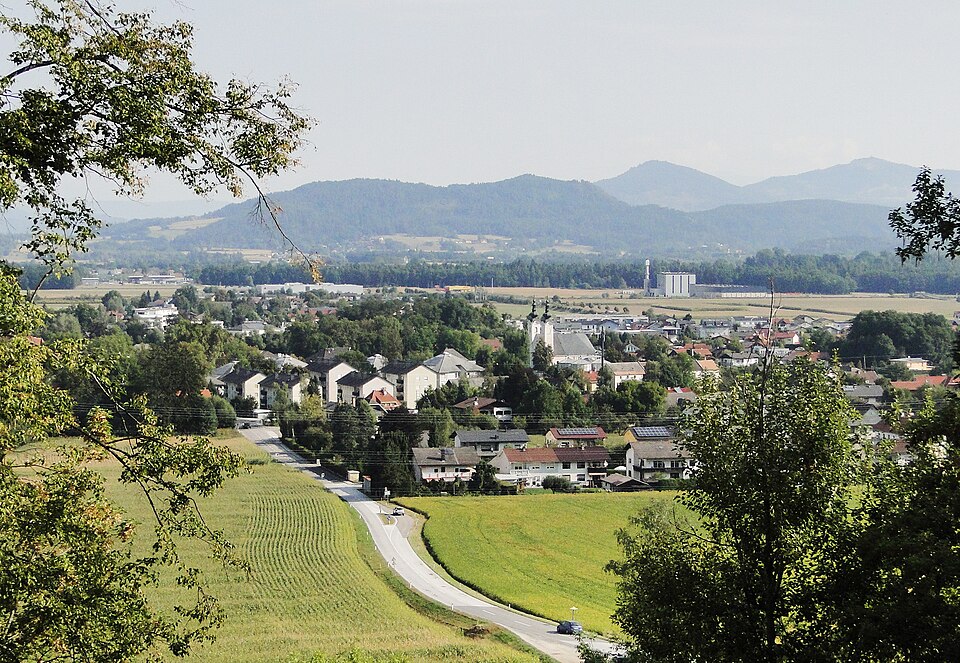 Fayl:Ebenthal in Kärnten.jpg