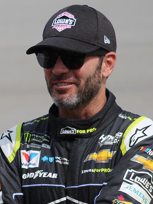 Fayl:Jimmie Johnson Dover 2018 (cropped).jpg
